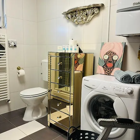 La Dolce Luxury Castagner With Private Parking Apartment