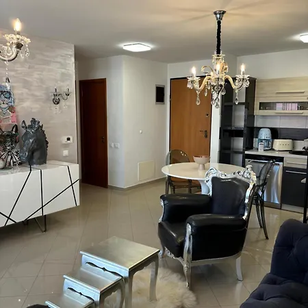 La Dolce Luxury Castagner With Private Parking Apartment *